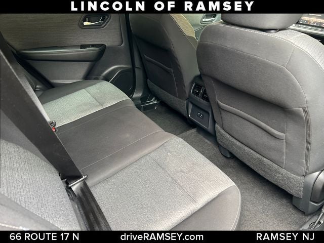 2021 Nissan Rogue SV - Photo 20