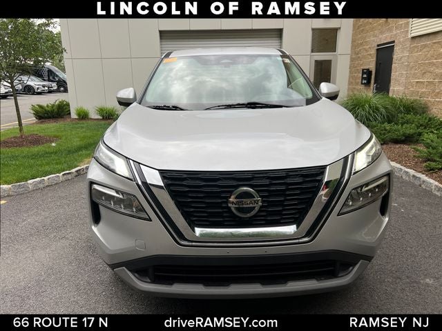 2021 Nissan Rogue SV - Photo 8