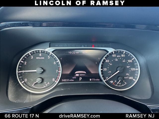 2022 Nissan Pathfinder SV