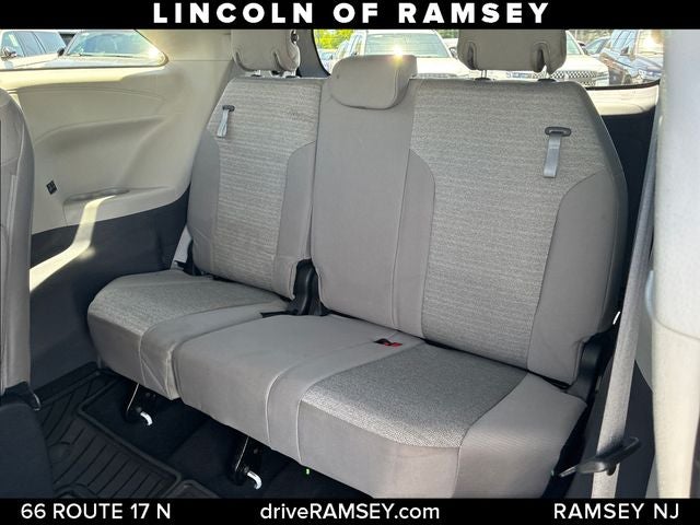2023 Toyota Sienna LE 8 Passenger