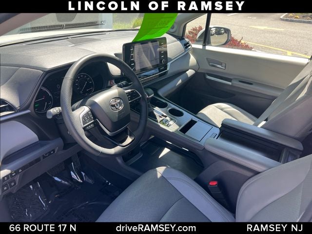 2024 Toyota Sienna Limited 7 Passenger