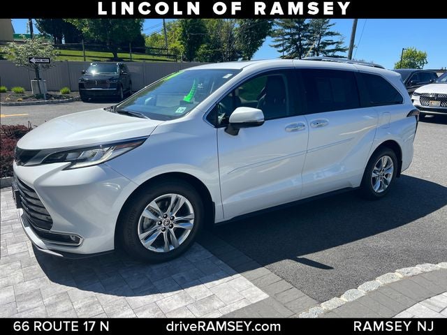 2024 Toyota Sienna Limited 7 Passenger