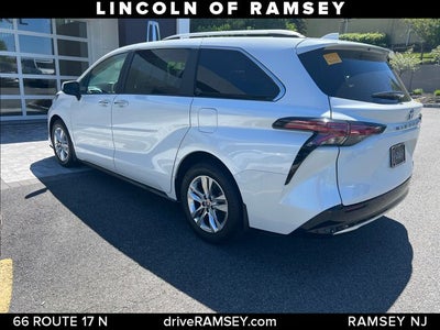 2024 Toyota Sienna Limited 7 Passenger