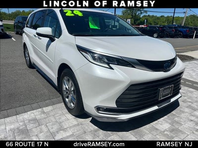 2024 Toyota Sienna Limited 7 Passenger