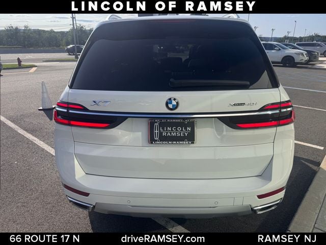2024 BMW X7 xDrive40i