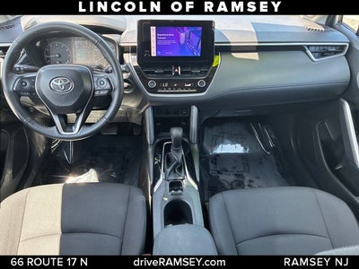 2024 Toyota Corolla Cross LE