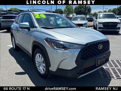 2024 Toyota Corolla Cross LE