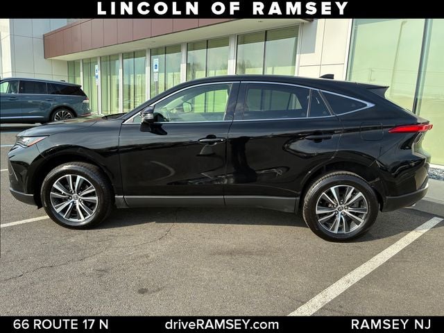 2022 Toyota Venza LE