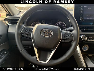 2022 Toyota Venza LE