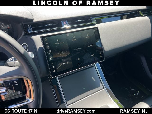 2024 Land Rover Range Rover Velar Dynamic SE