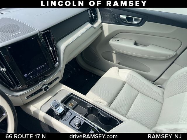 2024 Volvo XC60 Recharge Plug-In Hybrid Ultimate