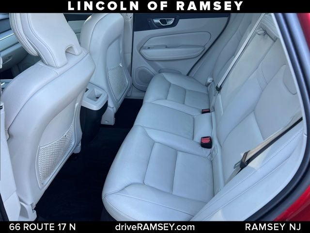 2023 Volvo XC60 B5 Plus Bright Theme
