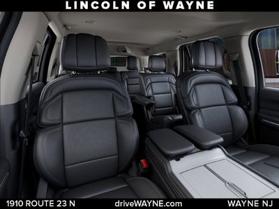 2027 Lincoln Navigator Premiere