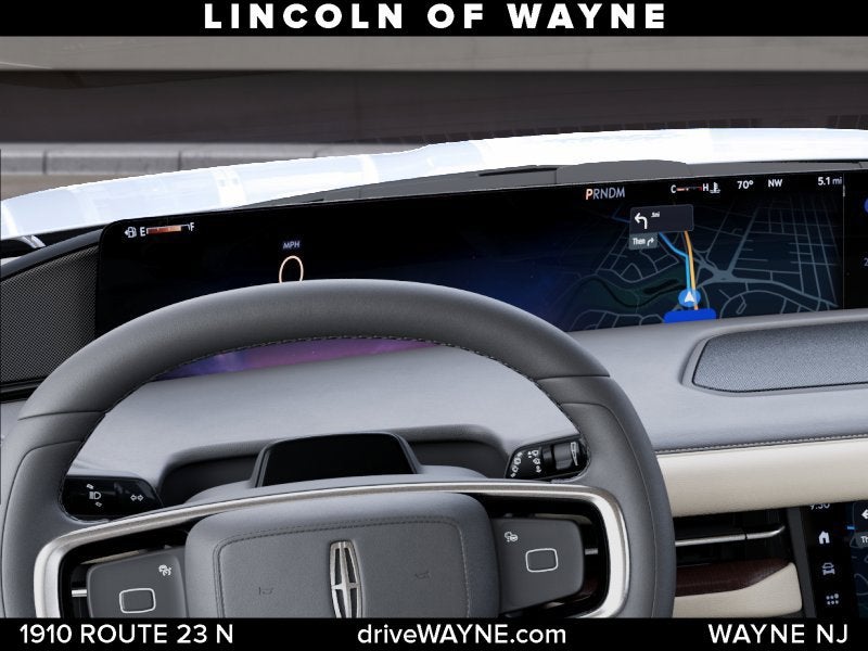 2027 Lincoln Navigator Premiere