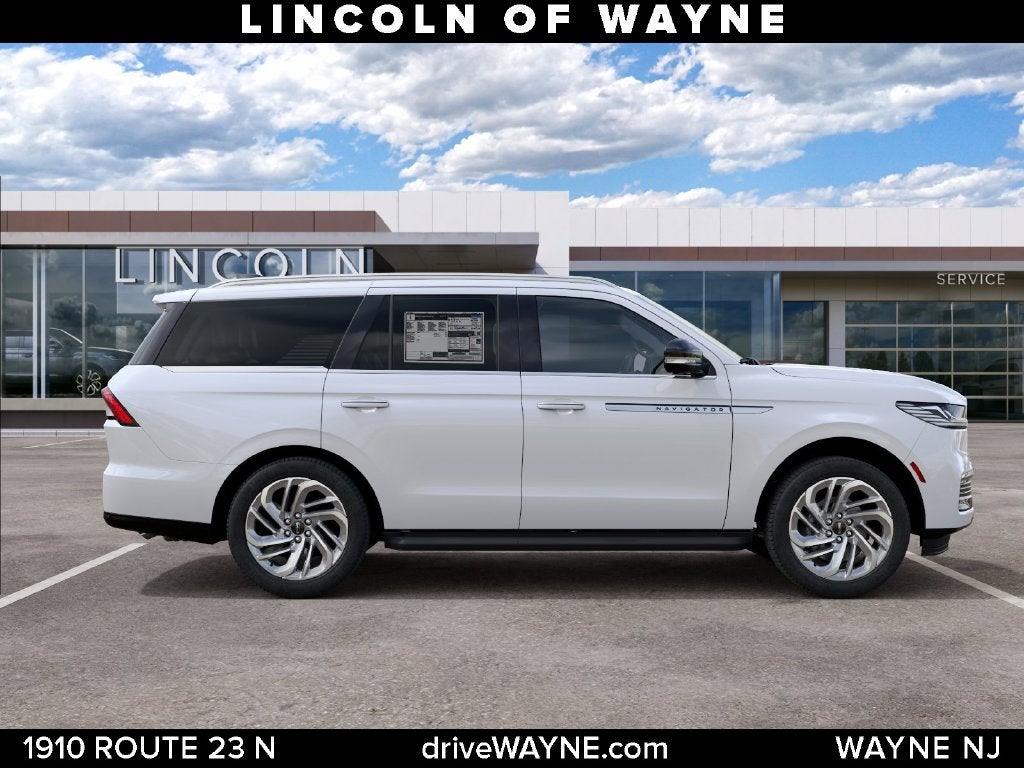 2027 Lincoln Navigator Premiere