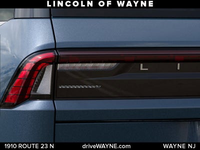 2027 Lincoln Navigator Premiere