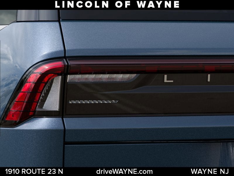 2027 Lincoln Navigator Premiere