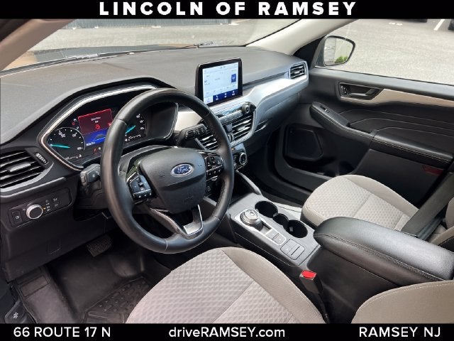 2022 Ford Escape Hybrid SE