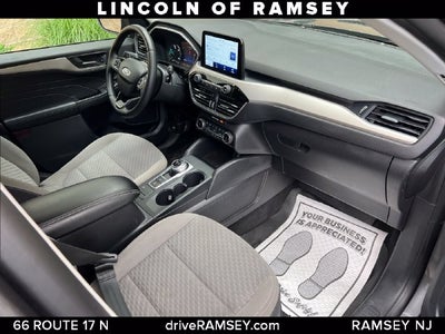 2022 Ford Escape Hybrid SE