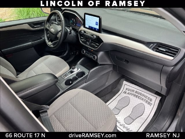 2022 Ford Escape Hybrid SE