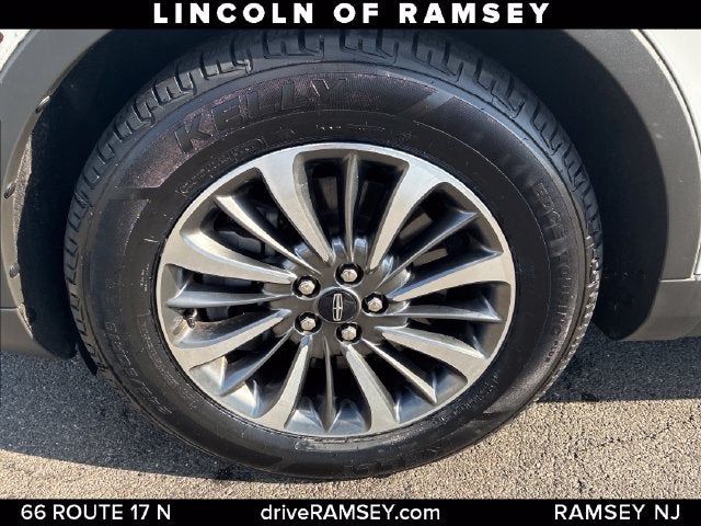 2023 Lincoln Nautilus Standard