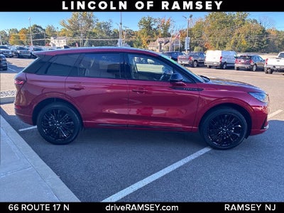 2024 Lincoln Corsair Premiere