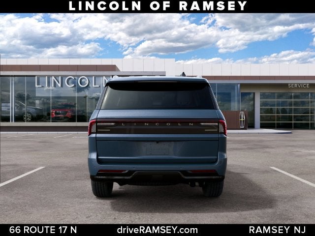 2027 Lincoln Navigator Reserve