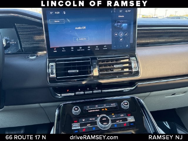 2024 Lincoln Navigator Black Label