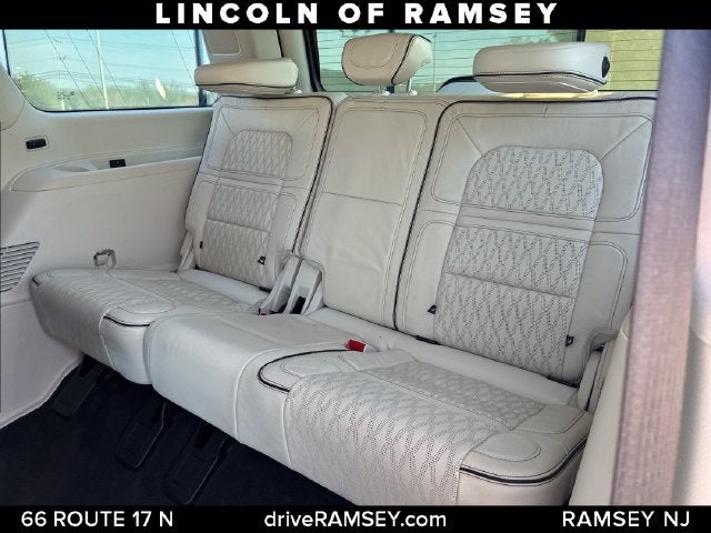 2024 Lincoln Navigator Black Label