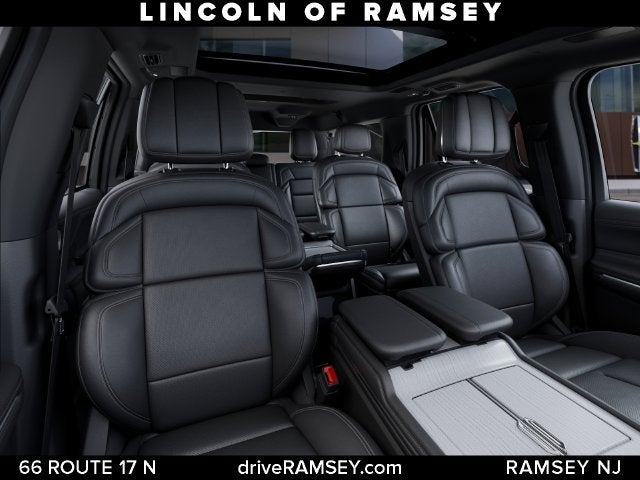 2027 Lincoln Navigator L Reserve