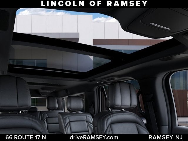 2027 Lincoln Navigator L Reserve