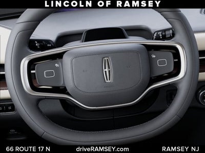 2027 Lincoln Navigator L Reserve