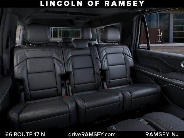 2027 Lincoln Navigator L Reserve