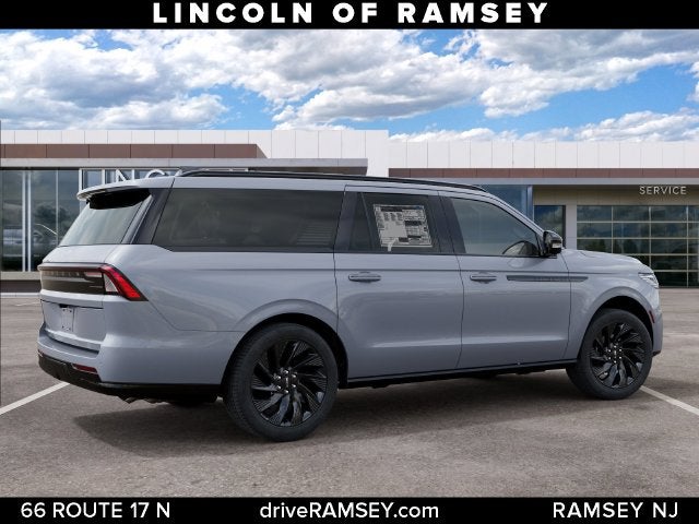 2027 Lincoln Navigator L Reserve