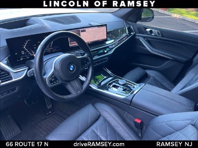 2025 BMW X7 xDrive40i