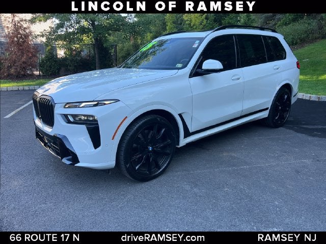 2025 BMW X7 xDrive40i