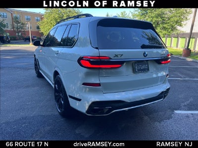 2025 BMW X7 xDrive40i