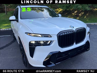 2025 BMW X7 xDrive40i