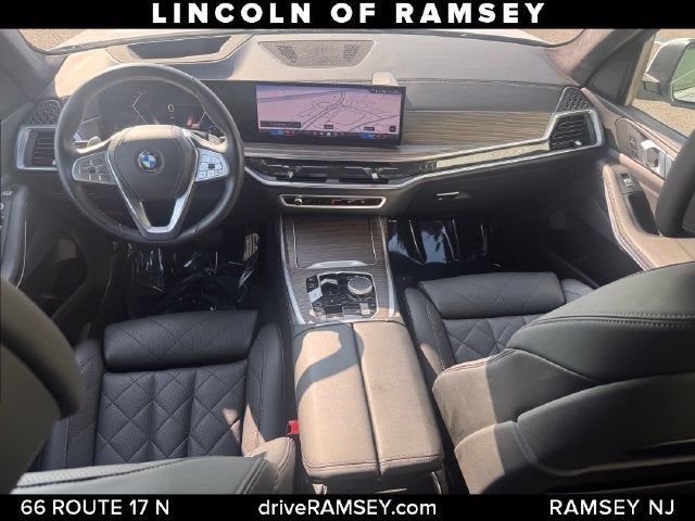 2024 BMW X7 xDrive40i