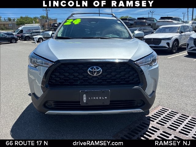 2024 Toyota Corolla Cross LE