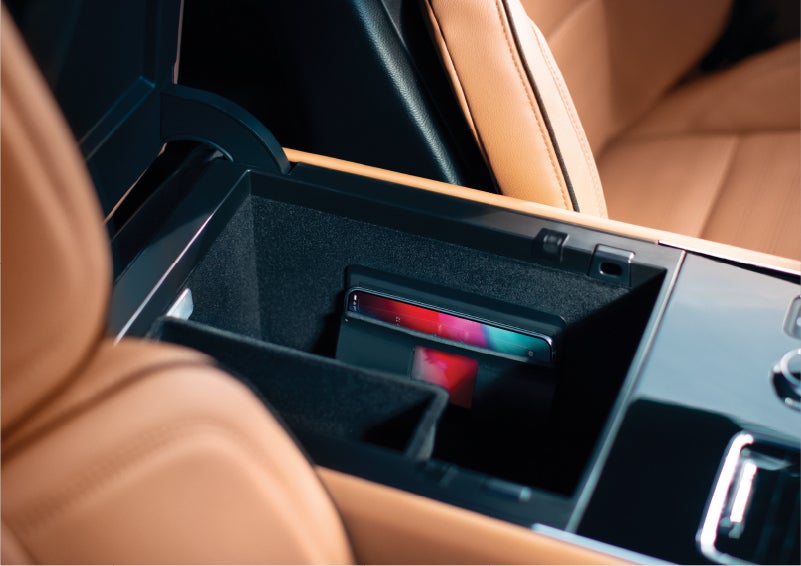 The interior of a 2023 Lincoln Aviator® Black Label model is shown in the Flight theme | Lincoln of Ramsey in Ramsey NJ